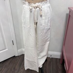 Roxy White Linen Pants, Size Large, straight leg, slightly tampered